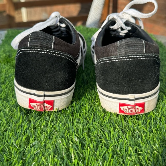 Old Skool Suede Vans Shoe - Picture 5 of 7